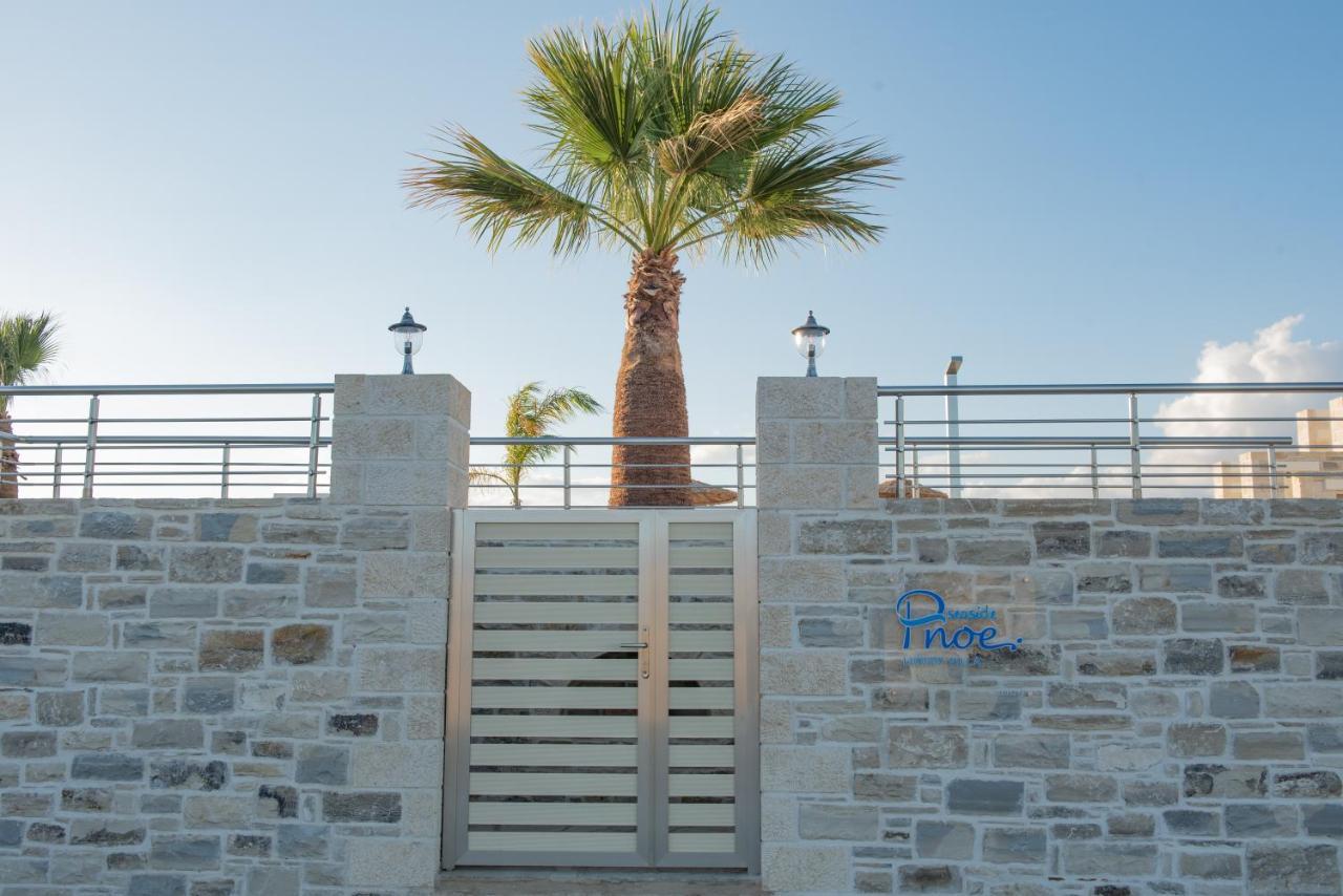 Villa Pnoe Seaside Kalamaki  Bagian luar foto
