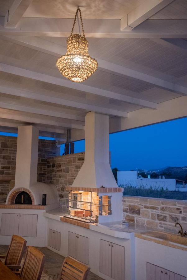 Villa Pnoe Seaside Kalamaki  Bagian luar foto